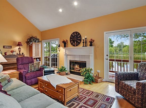 4th image of 1584 W Ethans Glen Dr
