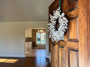 1327 Bronson Rd, Fairfield, CT 06824