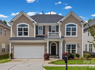 1037 Fleming Ln, Matthews, NC 28104