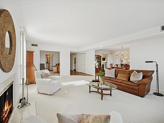 3rd image of 640 Winnetka Mews APT 405