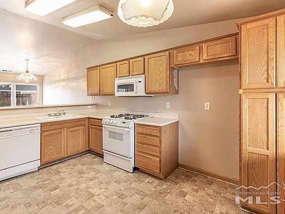 5th image of 1334 Windsor Dr