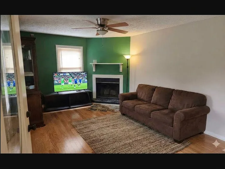 1378 Noel Dr — Photo 4