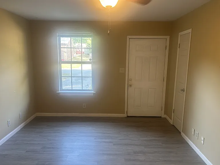 636 R S Bradley Blvd #B — Photo 15