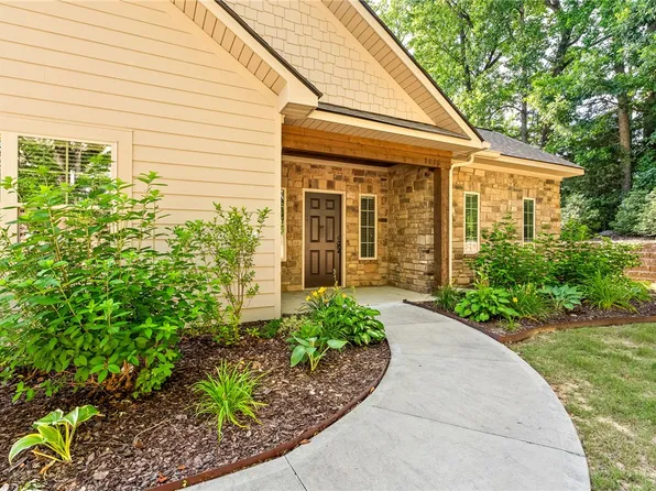 3000 Alumni Ln, Opelika, AL 36804