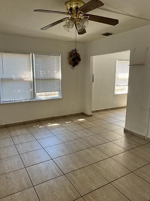 2nd image of 712 SW 7th Ave #1