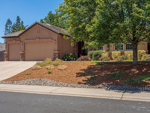 2nd image of 3657 Mira Loma Dr