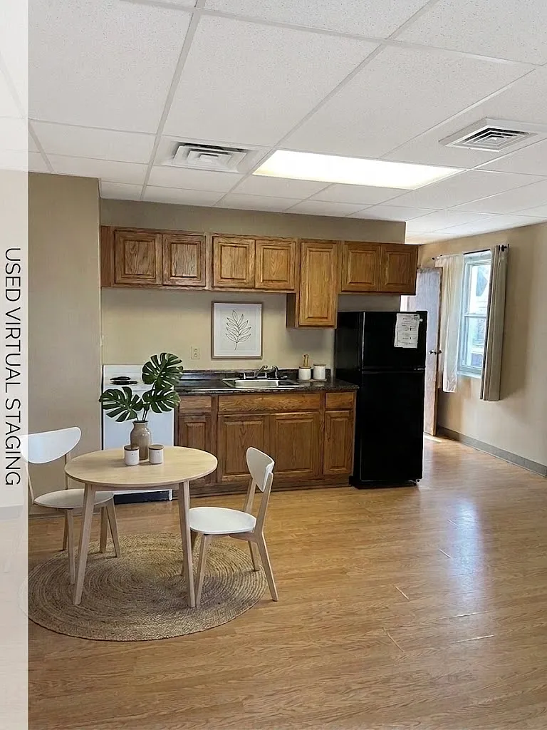 1 bed, 560 sqft, $1,300 — Photo 4