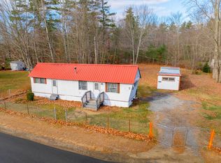 26 Flat Rock Bridge Rd, Rochester, NH 03868
