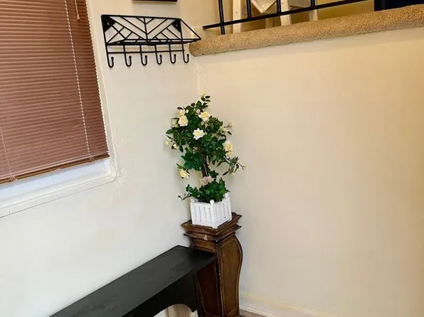 300 Brittany Farms Rd APT C, New Britain, CT 06053