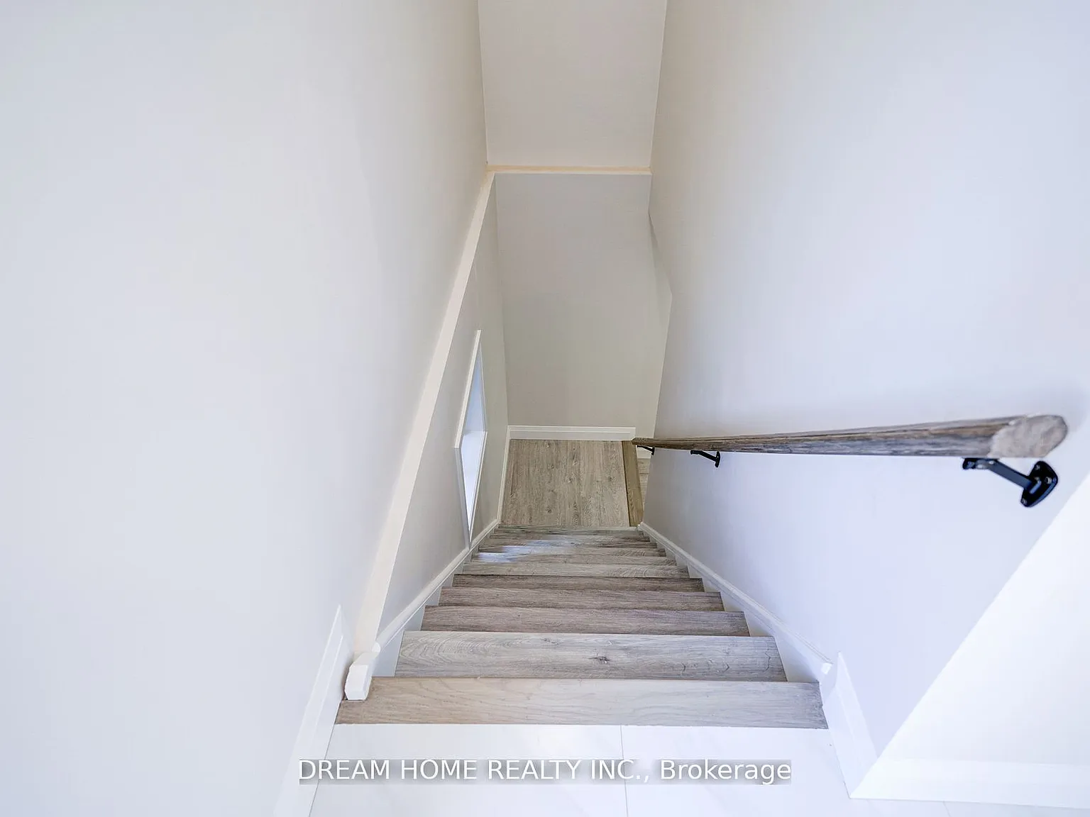 3 bed, $2,500 — Photo 4