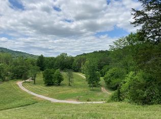 421 Whites Cave Rd, Sparta, TN 38583