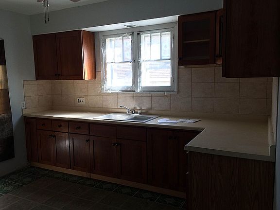 2nd image of 6125 W Fond Du Lac Ave