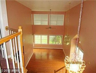 3rd image of 107 Southampton Ct