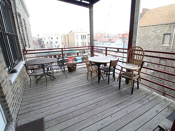 5th image of 1435 N Ashland Ave #3F