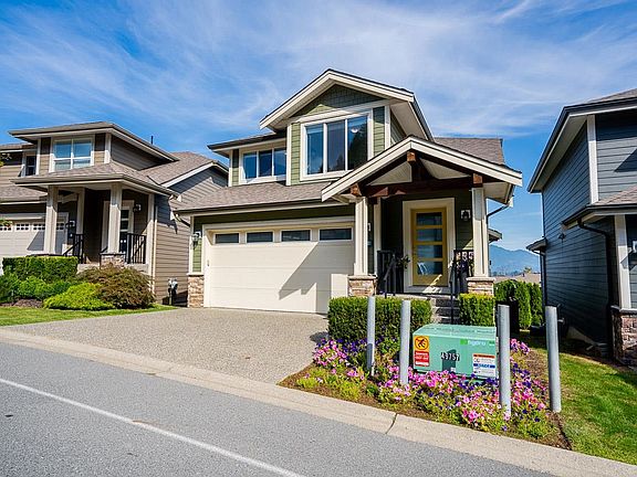 2nd image of 50634 Ledgestone Pl #2