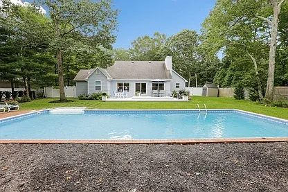 Sweet East Hampton Escape — Photo 3