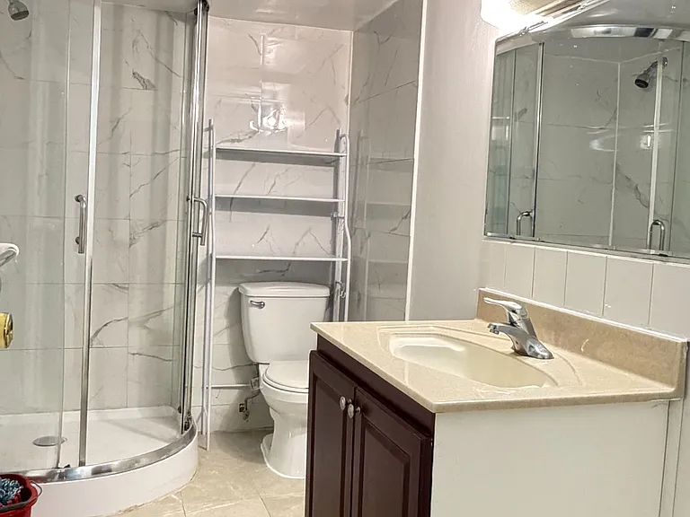 120 Hollyberry Trl #BASEMENT — Photo 7