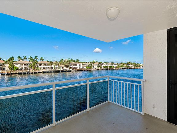 2nd image of 1600 S Ocean Drive #3B