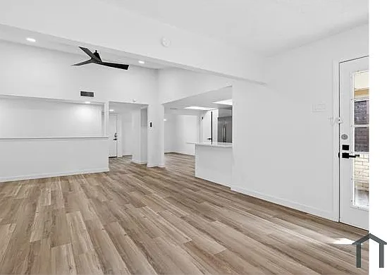 709 Brookview Dr — Photo 8
