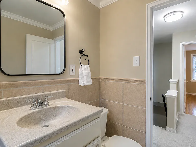 105 E Selby Blvd — Photo 19