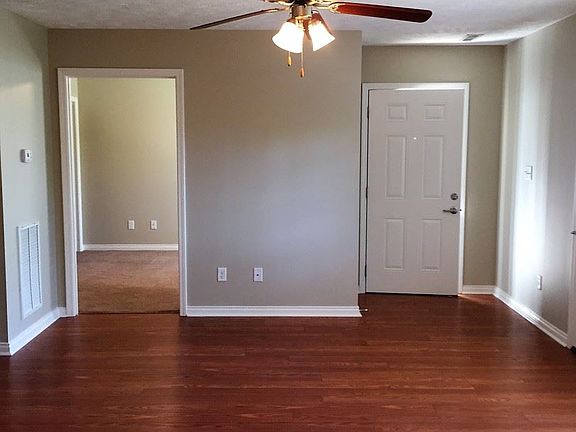3rd image of 260 Walnut Creek Dr APT D11