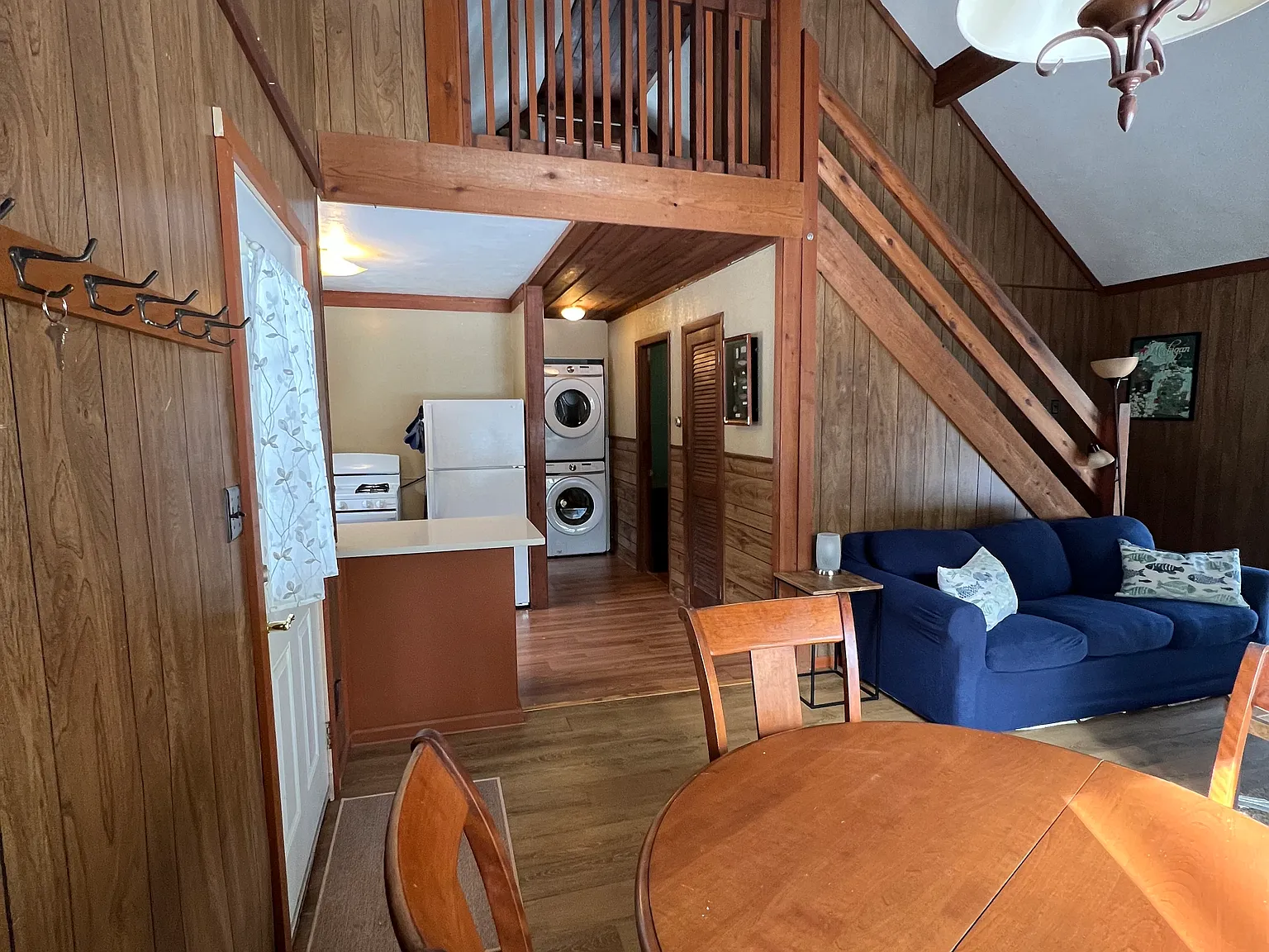 2451 M 119 — Photo 4