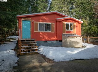 8520 Clear Creek Rd, Hood River, OR 97041