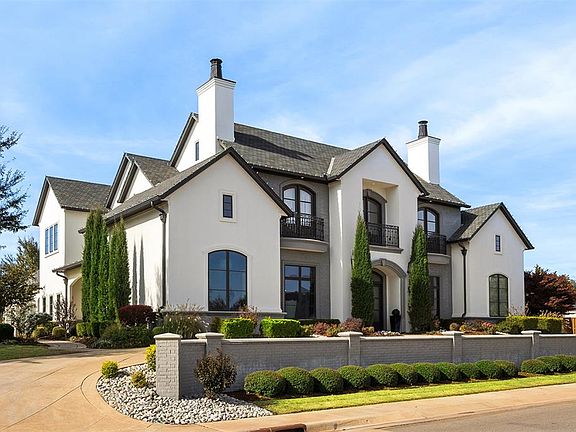 2nd image of 5001 Water Oak Way