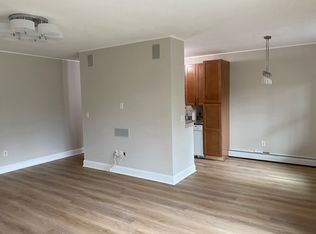 17 Balance Rock Rd APT 2, Seymour, CT 06483