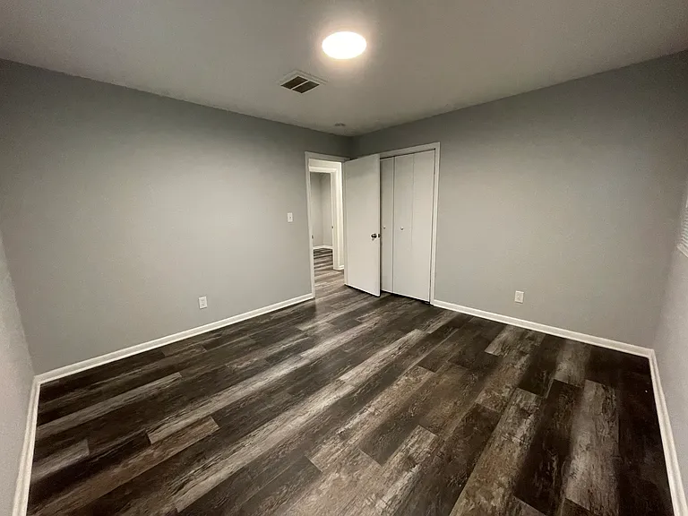 2815 Ravencroft Dr — Photo 15
