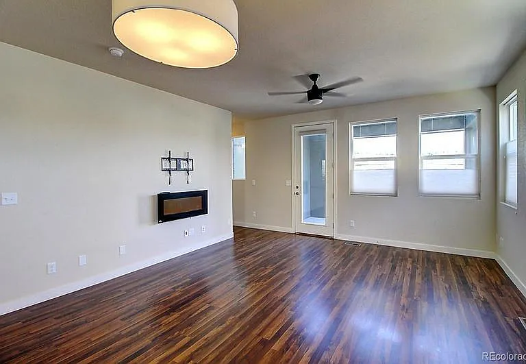 11240 Uptown Ave — Photo 7