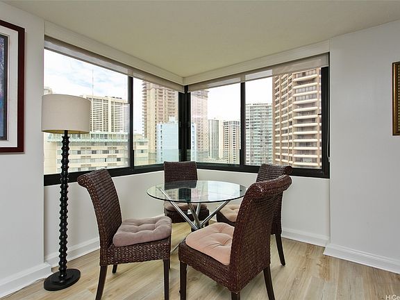 3rd image of 343 Hobron Ln APT 1603