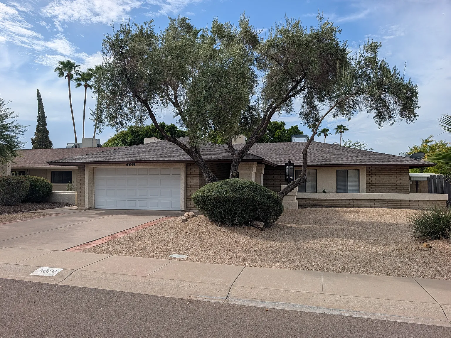 3 bed, 1750 sqft, $3,200 — Photo 2