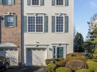 18 Sundance Way, Phillipsburg, NJ 08865