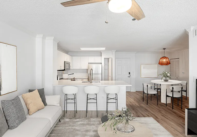 Gables Grand Plaza Apartments — Photo 46