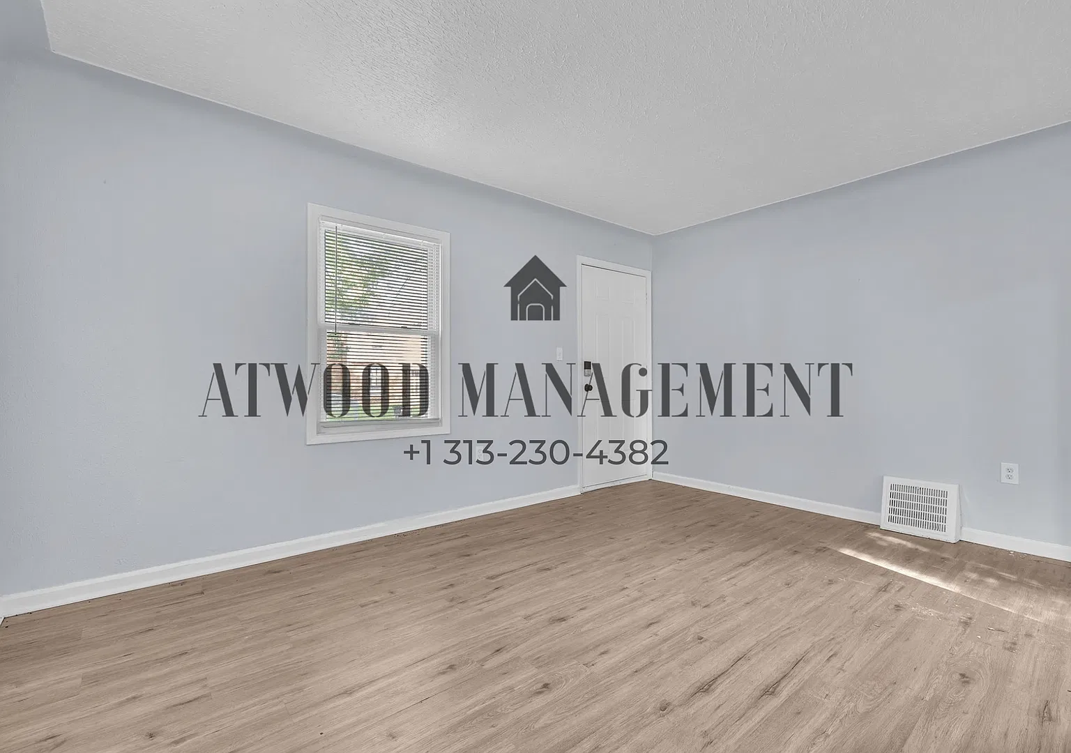 Coming Soon Beautifully Updated Home *Coming Soon (Move-in ready by 8/14 or Sooner)*! — Photo 3