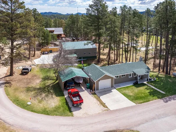 606 Victory Ln, Custer, SD 57730