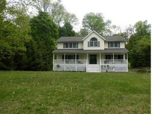 20 Wesley Chapel Rd, Suffern, NY 10901