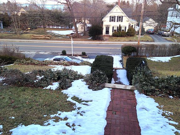 5th image of 208 Court St