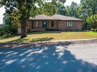 8260 Titleist Cir, Rogers, AR 72756