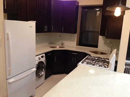 Rented by Mdays Realty | media 10