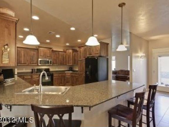 Large breakfast bar
