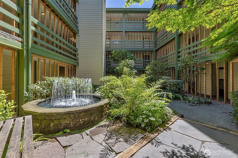 2nd image of 9512 1st Avenue NE #204