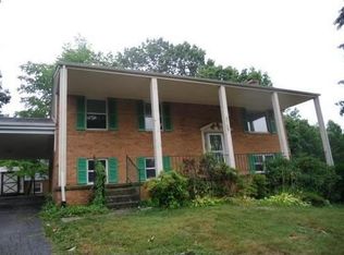 5109 Pin Oak Dr, Roanoke, VA 24019