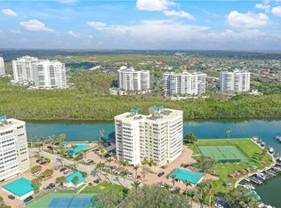 25 Bluebill Ave #A-201, Naples, FL 34108