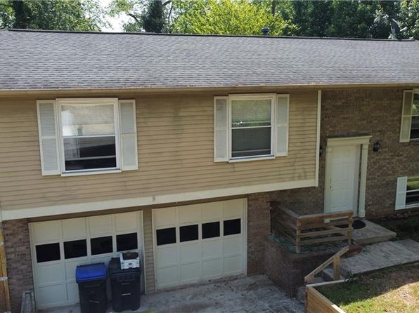 1425 Parkmont Dr, Roswell, GA 30076
