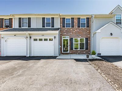 220 Village Walk Dr, Macungie, PA, 18062