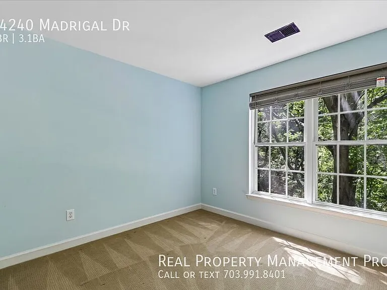 14240 Madrigal Dr — Photo 17