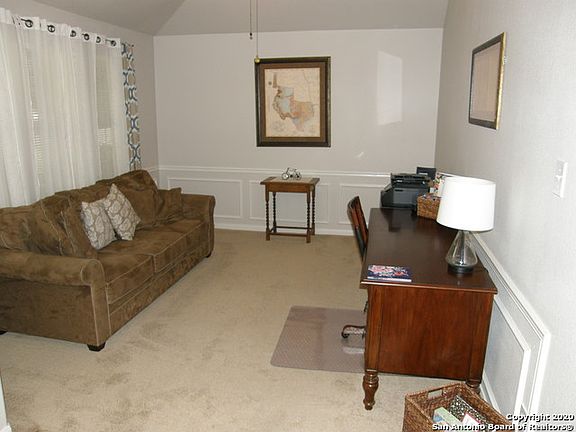3rd image of 118 Impala Cir