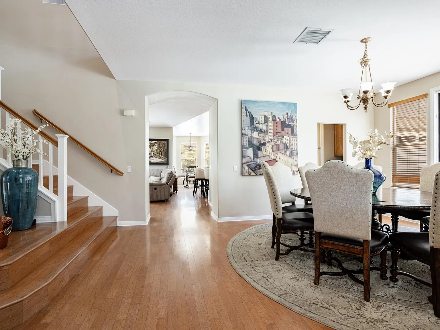 2636 Rudolph Dr — Photo 3